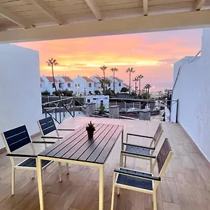 https://sunshine-beach-apartments.in-canary-islands.com